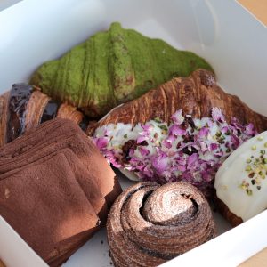 Box of 6 Pastries